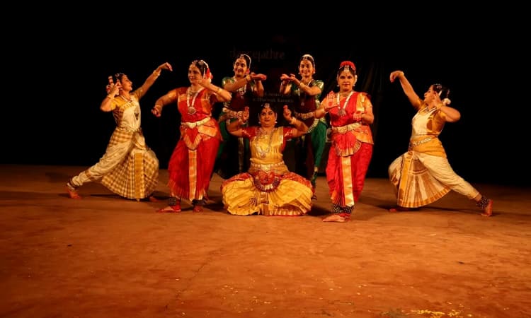 Cultural experiences in Madhya Pradesh – Festivals and Local Traditions